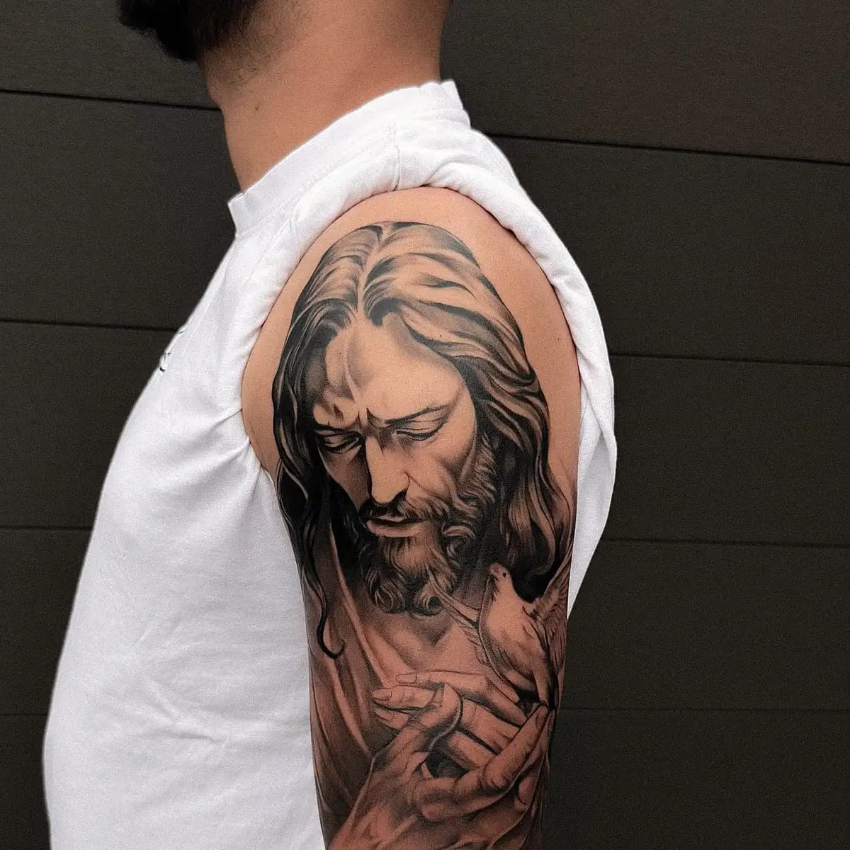 Tattoo von Benjo, Microrealism und Concept Tattoo