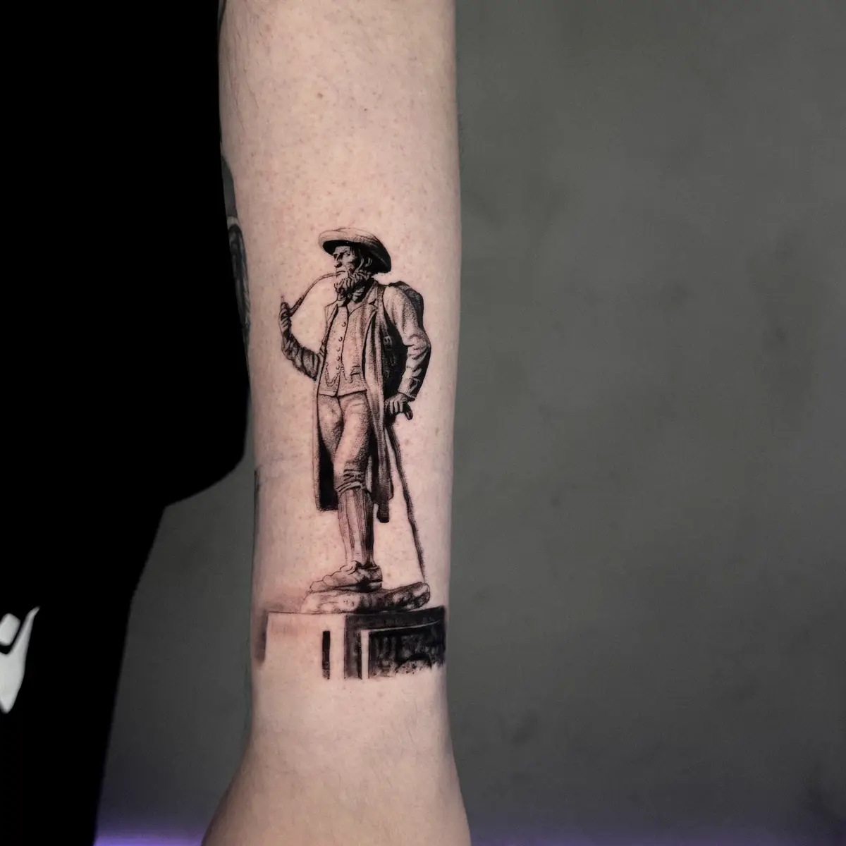 Tattoo von Benjo, Microrealism und Concept Tattoo