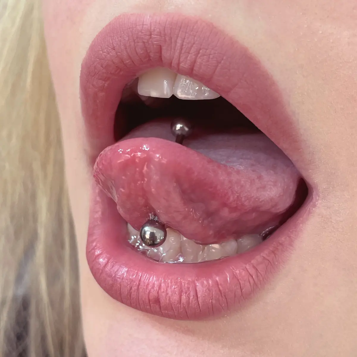 Piercing von Iryna bei Golden Geometry