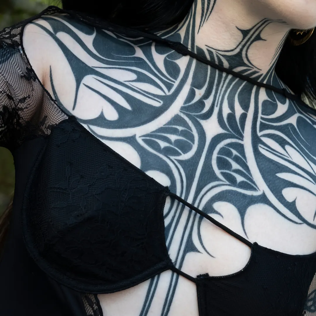 Tattoo von Isto, Neo-Blackwork und Ornamentel und Geometry