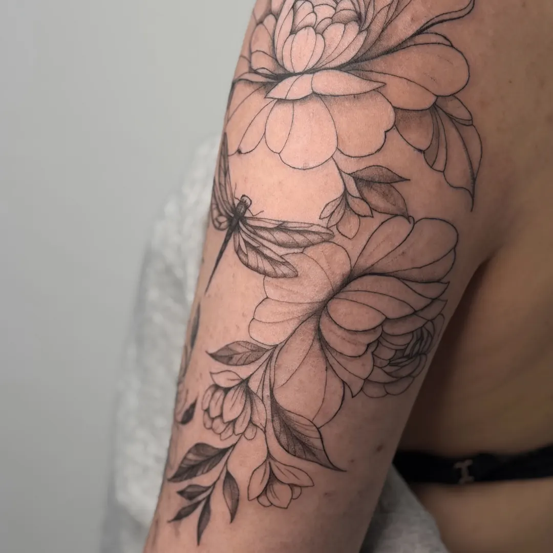 Tattoo von Lisa, Fineline