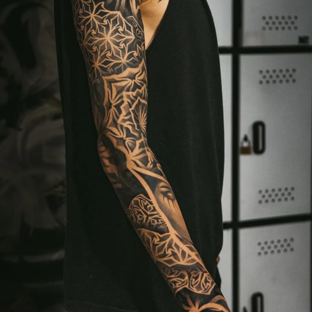 Tattoo von Nicola, Realistic und Dotwork