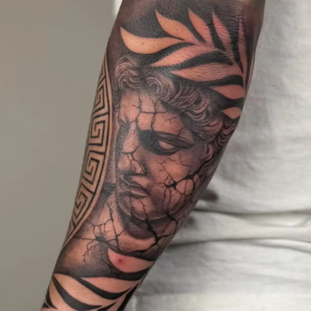 Realistic Tattoo bei Golden Geometry in München