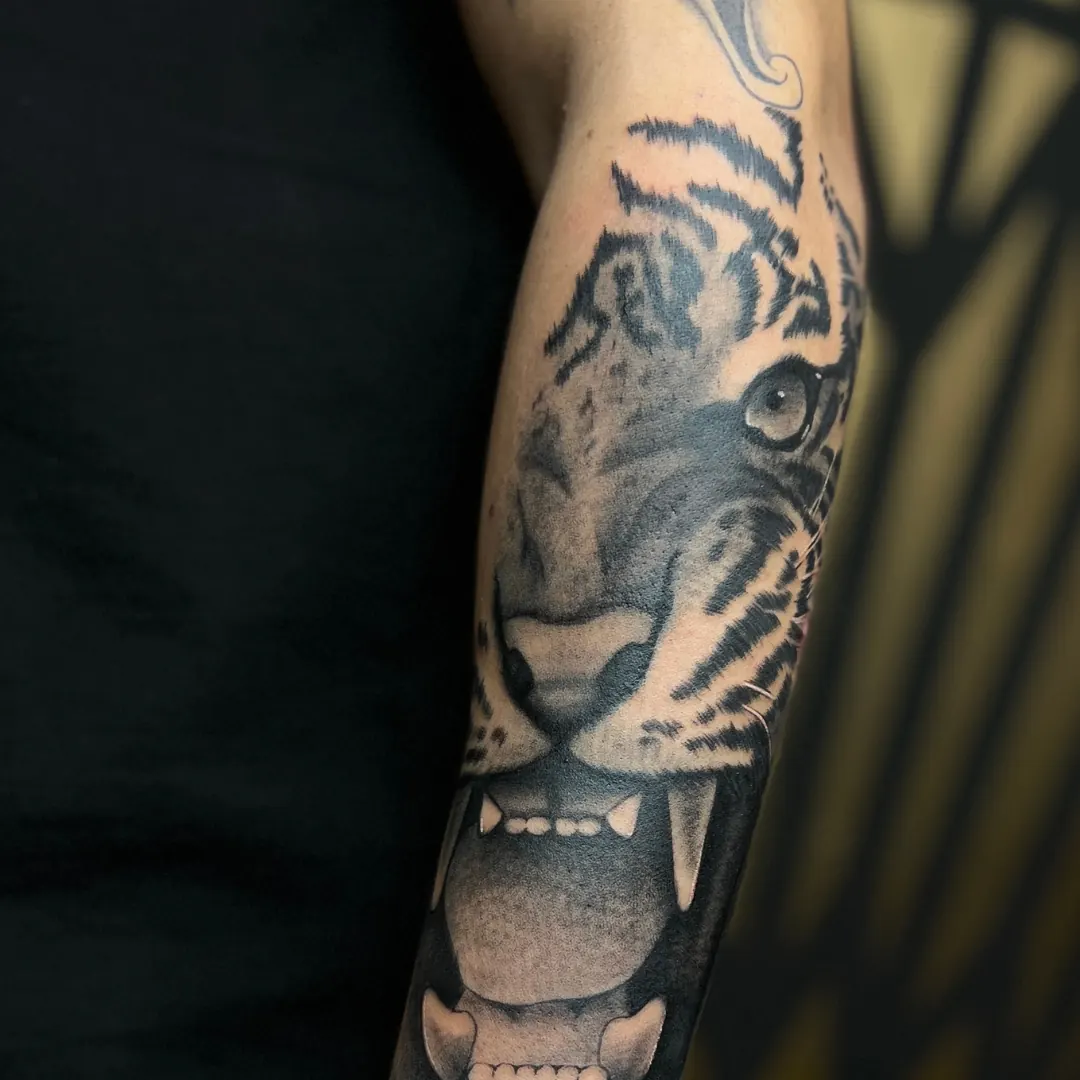 Mandala Tattoo bei Golden Geometry in Stuttgart