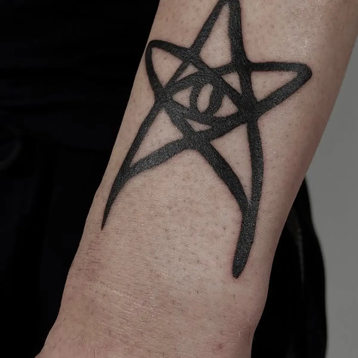 Tattoo von Vika, Japanese und Blackwork und Color